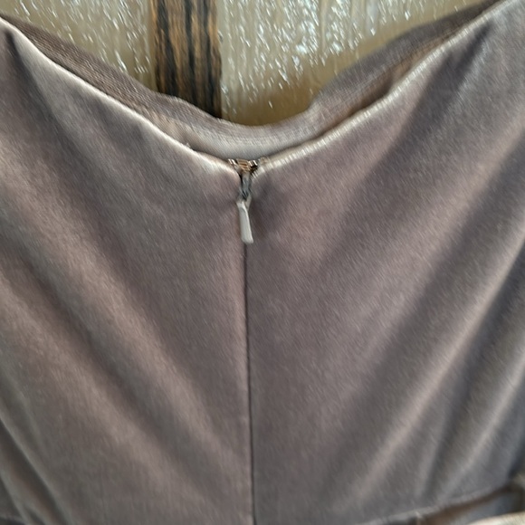 Marchesa Notte Avenida Gown size 6. - Picture 12 of 12